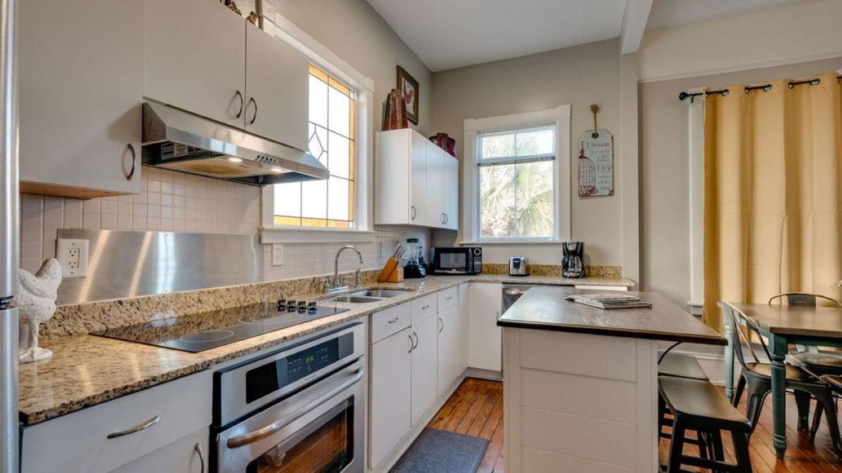 Huge 5 Bed, 5 Bath In Historic Downtown サバンナ エクステリア 写真