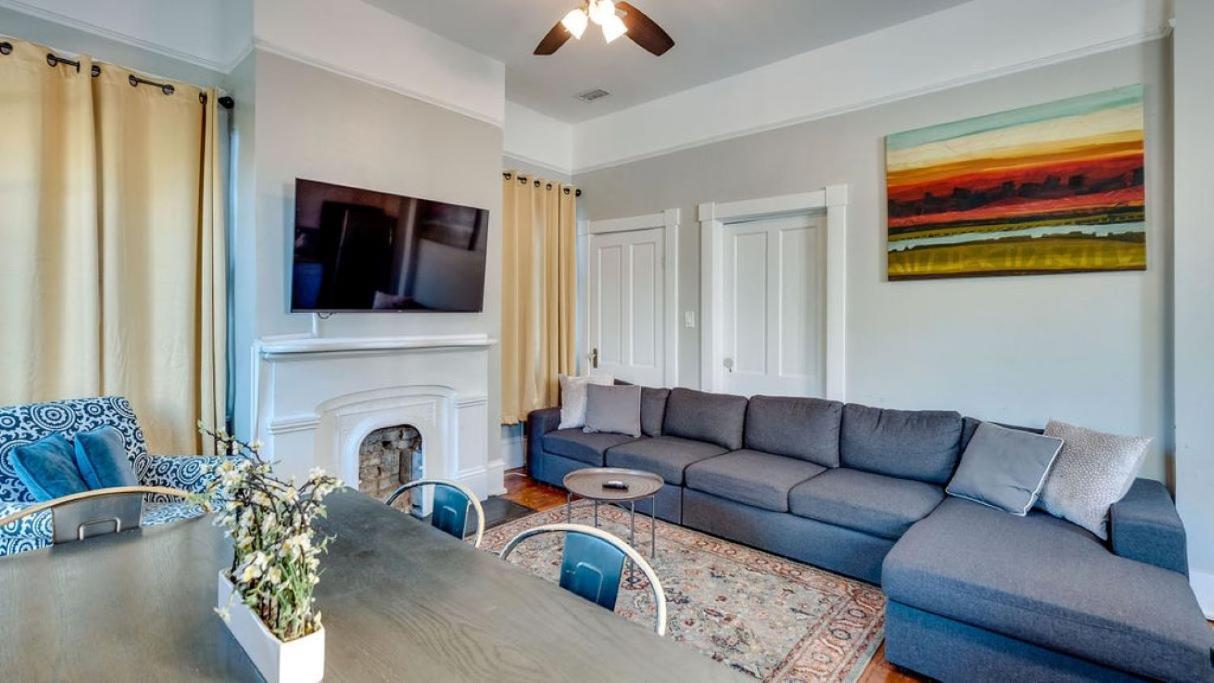 Huge 5 Bed, 5 Bath In Historic Downtown サバンナ エクステリア 写真