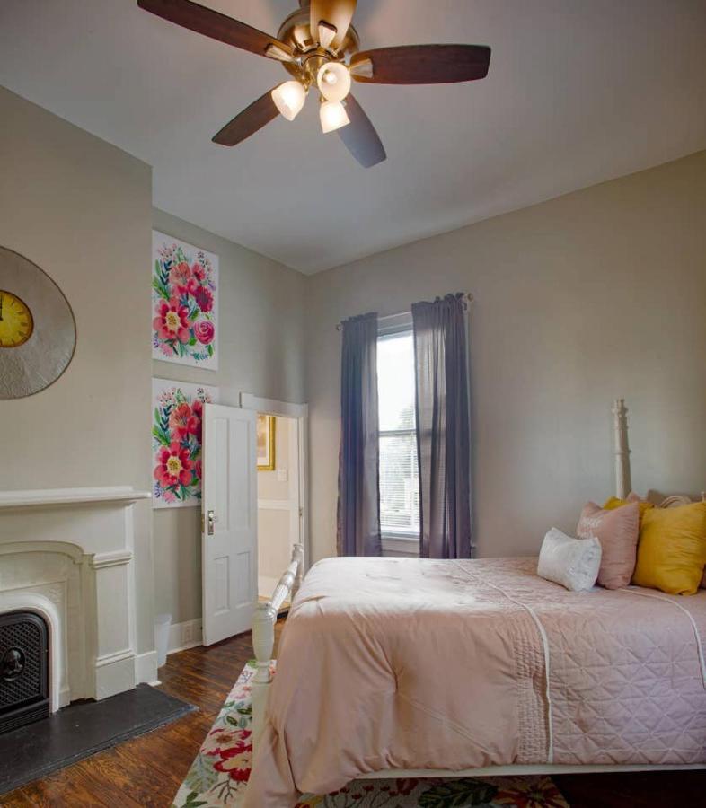 Huge 5 Bed, 5 Bath In Historic Downtown サバンナ エクステリア 写真