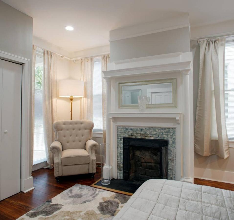 Huge 5 Bed, 5 Bath In Historic Downtown サバンナ エクステリア 写真