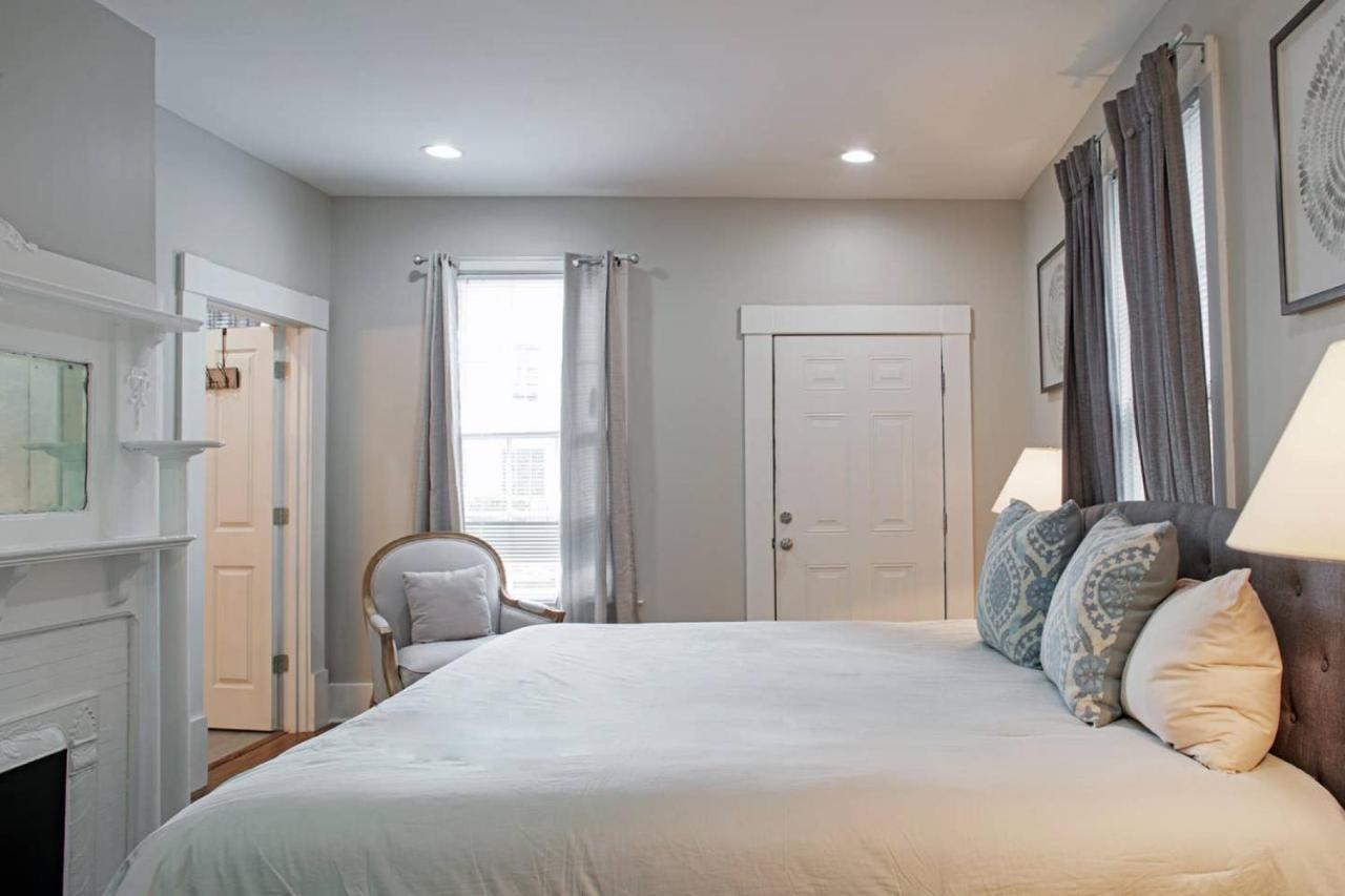 Huge 5 Bed, 5 Bath In Historic Downtown サバンナ エクステリア 写真