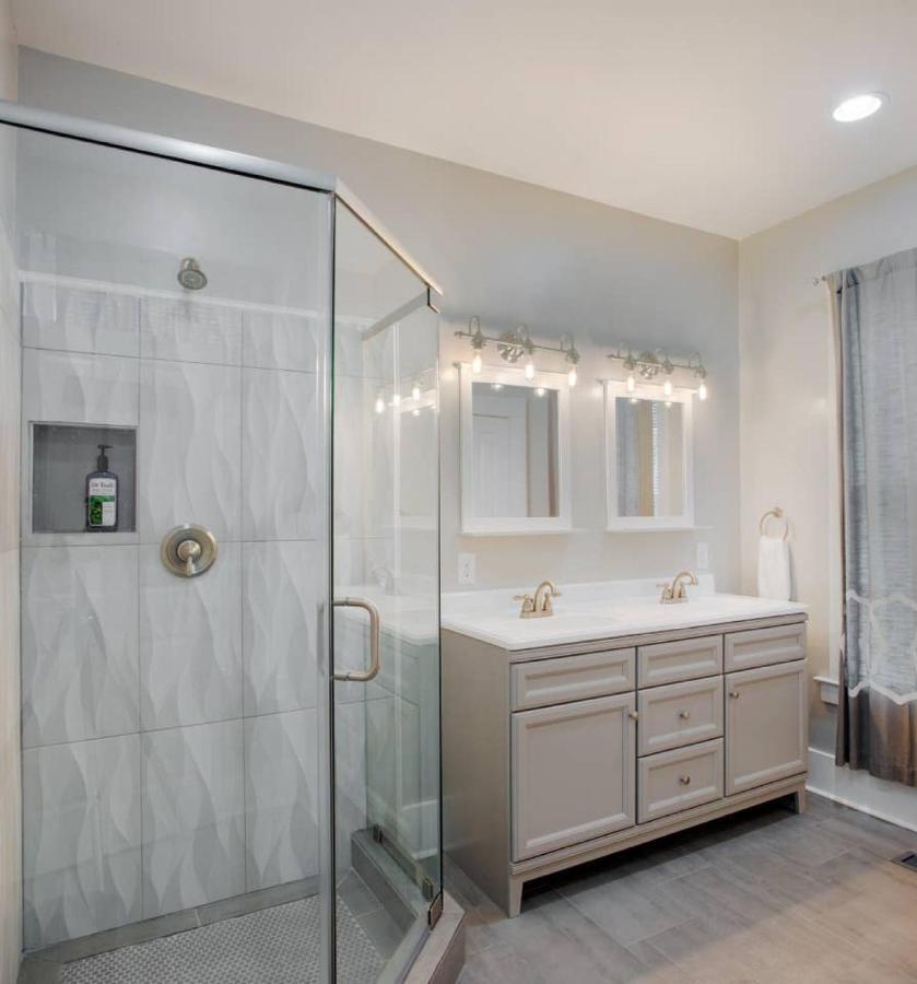 Huge 5 Bed, 5 Bath In Historic Downtown サバンナ エクステリア 写真